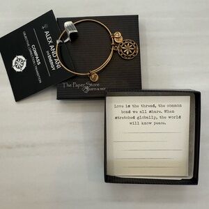 NWT Alex and Ani Bracelet- Compass